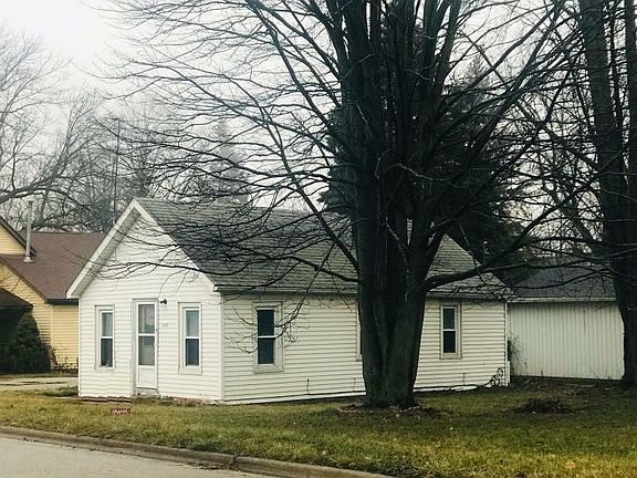 4th image of 3460 Pine St