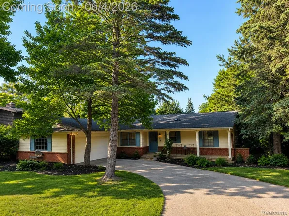 19510 Clement Rd, Northville, MI 48167