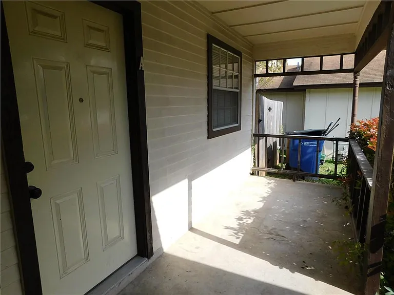 1900 Prairie Knoll Ct #A — Photo 13