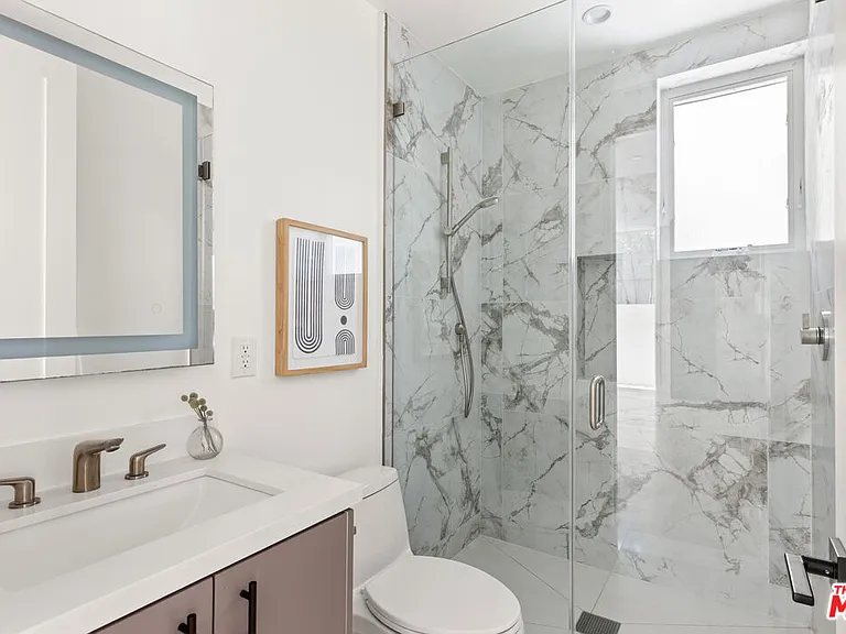 732 Indiana Ave — Photo 14