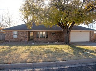 107 Pinehurst St, Borger, TX 79007