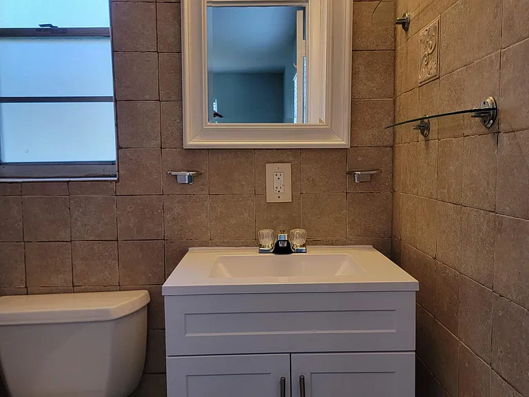 4514 S Gaines Rd — Photo 39