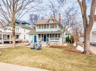 1016 Washington Ave, Oshkosh, WI