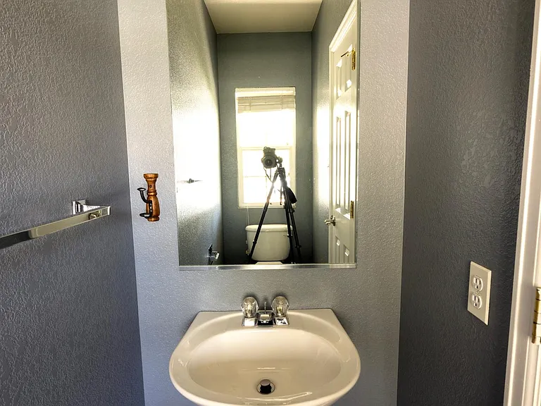 6148 Shamrock Cir — Photo 6