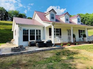 161 Ivy Woods Ln, Tazewell, VA 24651