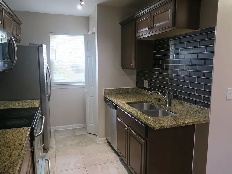 1401 Wendfield Dr #103 — Photo 2