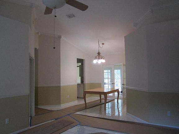 2nd image of 111 Lexington Dr