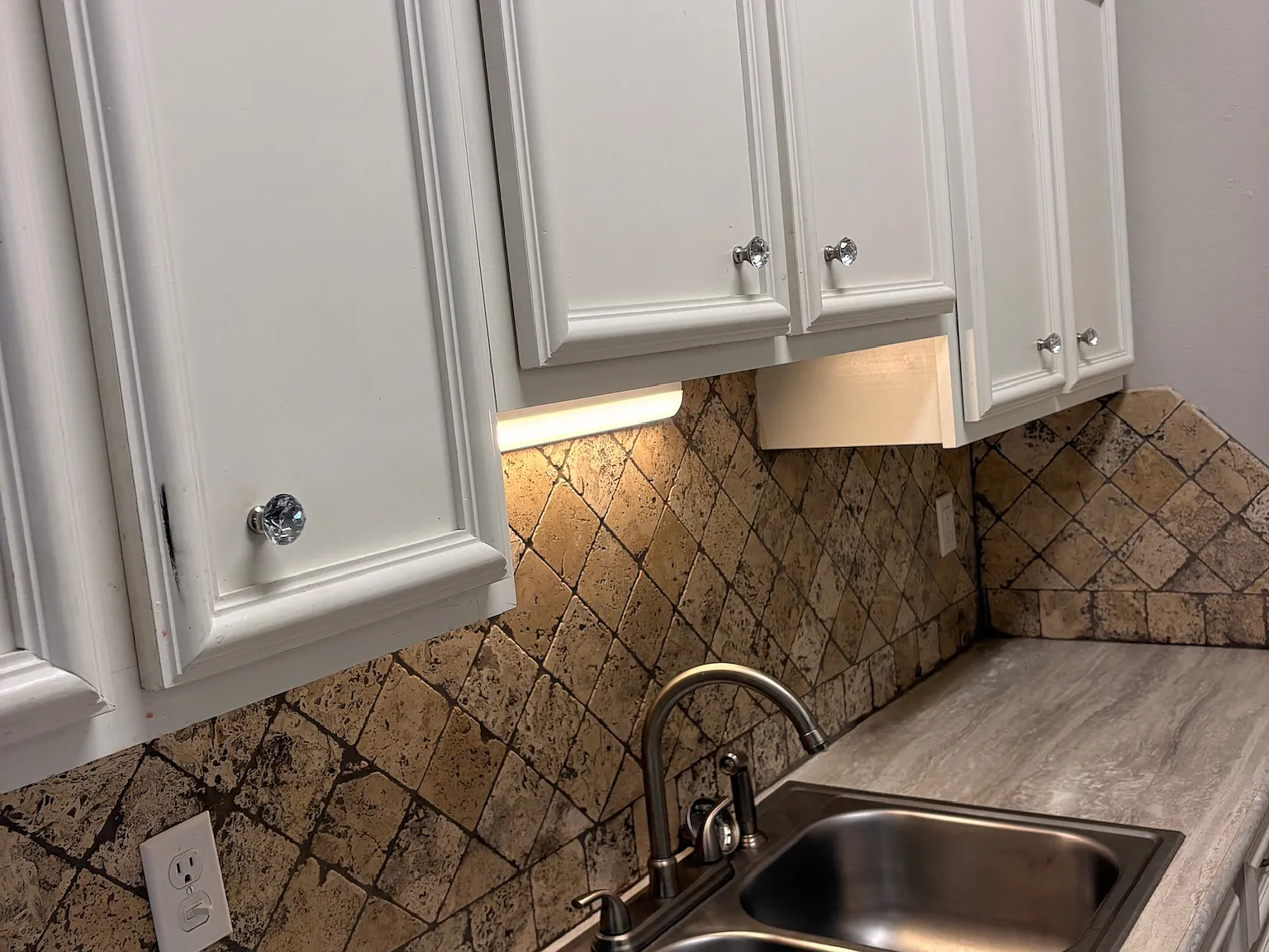 2 bed, 1.5 bath, 1080 sqft, $900 — Photo 4