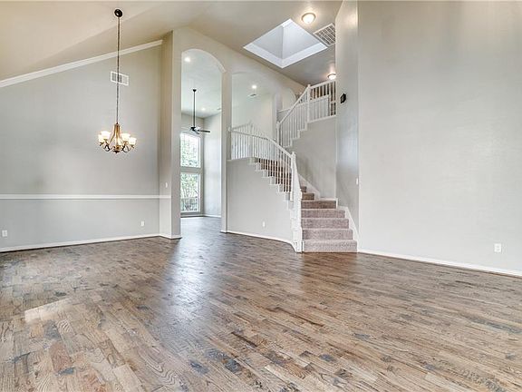 5th image of 6210 Clear Creek Dr