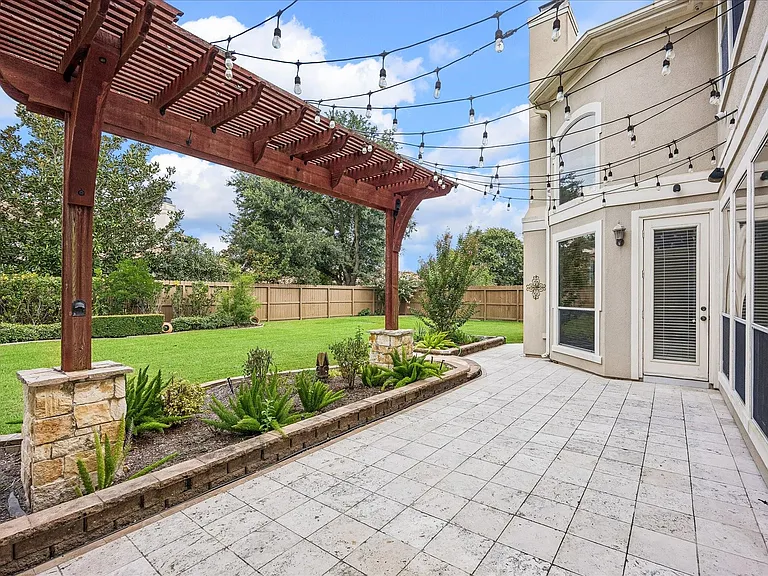 2210 Bywater Dr — Photo 21