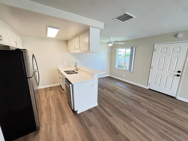 Walnut Village — Photo 11