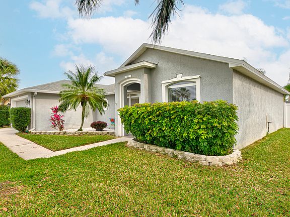 2nd image of 1423 Laramie Cir