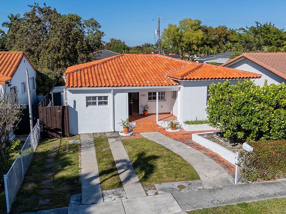 1st image of 1441 SW 17th St