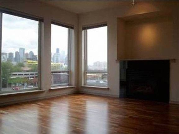3rd image of 323 Queen Ann Ave N APT 606