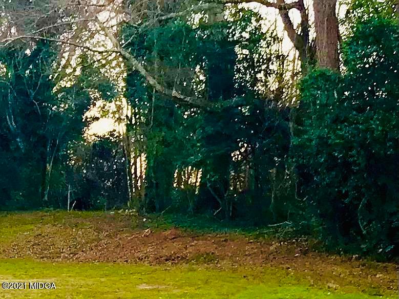 2nd image of 242 Tucker Rd