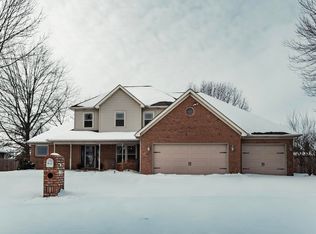 3377 Avondale Dr, Newburgh, IN 47630