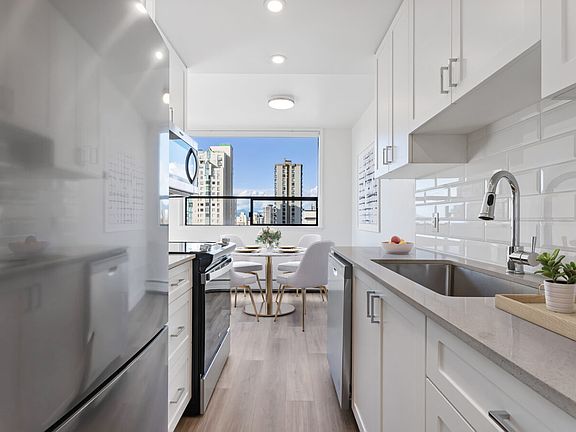 5th image of 1202 Harwood St #1565372