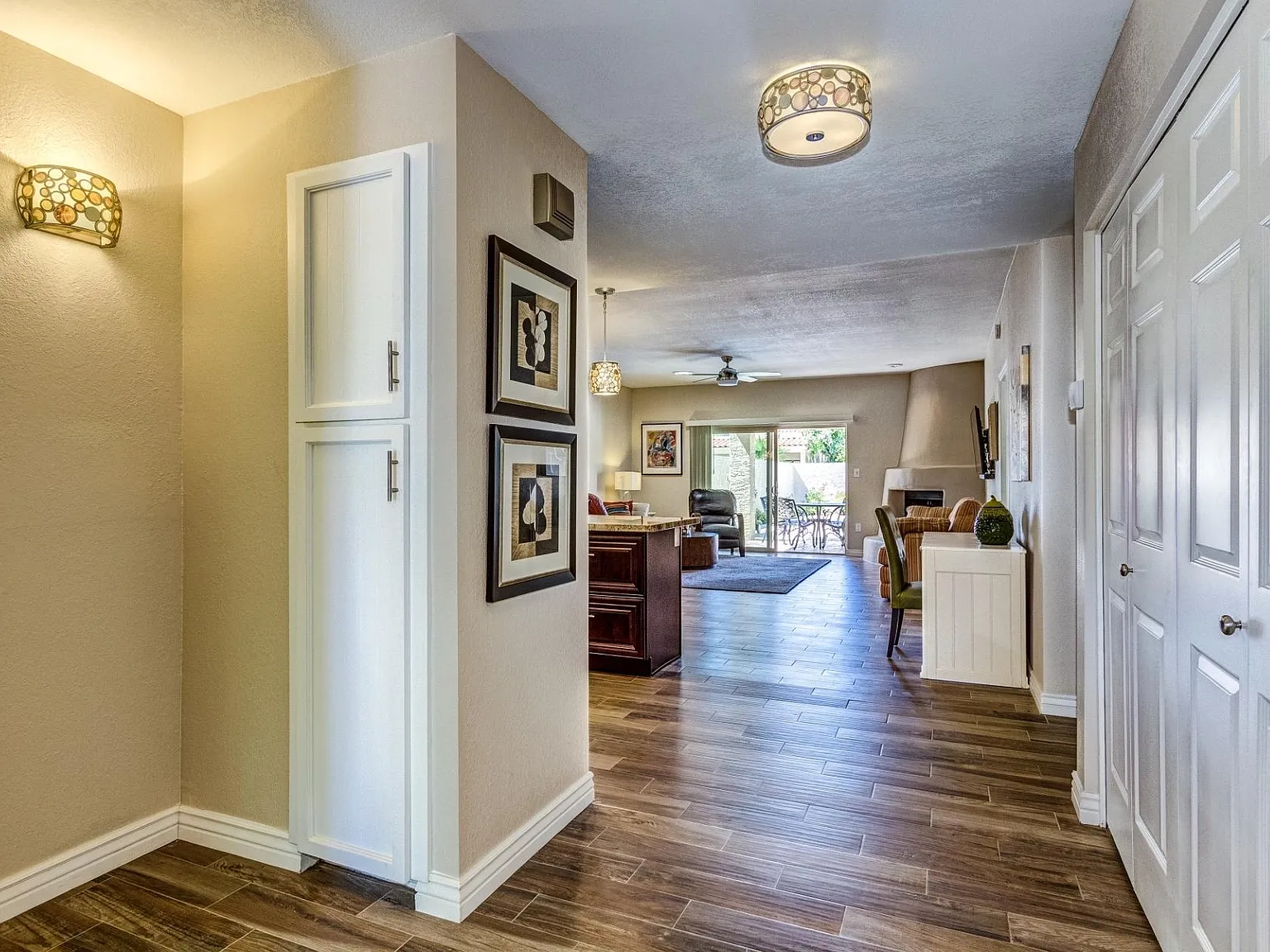 2 bed, 2.0 bath, 1467 sqft, $3,500 — Photo 4