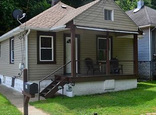 519 Thorn Hollow Rd, Coraopolis, PA 15108