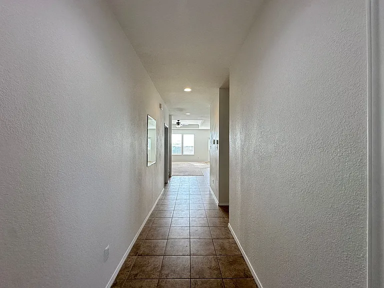 5304 Capricorn Loop — Photo 2