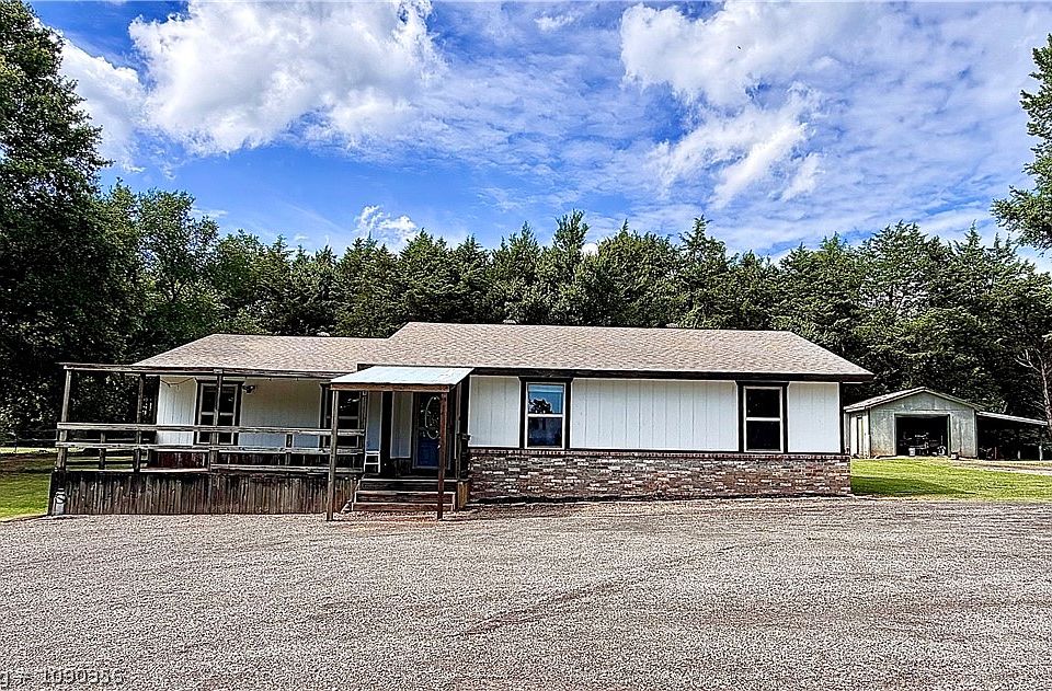 1st image of 209 Brandon Ln
