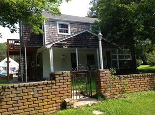 564 East Rd, Tiverton, RI 02878