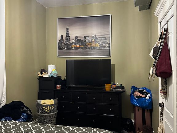 5th image of 1920 N Fairfield Ave APT 3