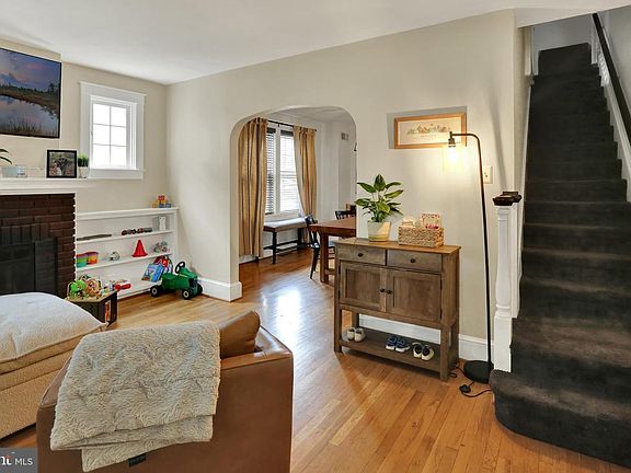 4th image of 846 Pleasure Rd