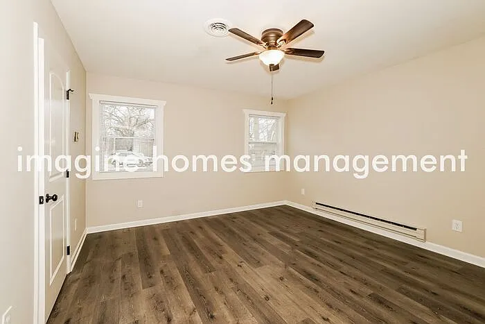 17648 Drake Rd — Photo 7