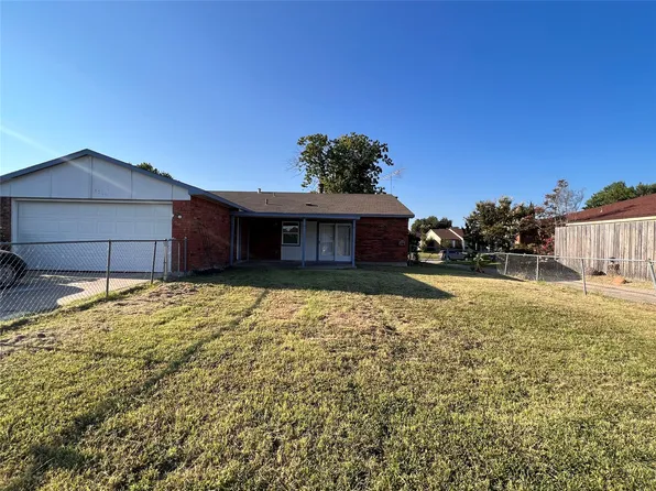 8506 Woodside Rd, Rowlett, TX 75088