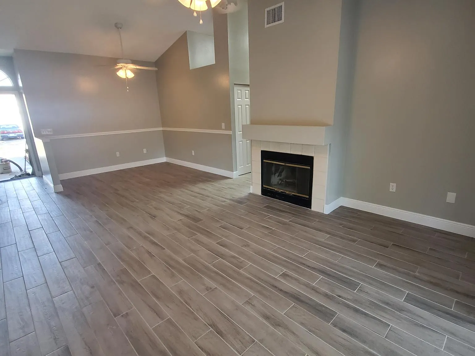 3 bed, 1270 sqft, $2,095 — Photo 4