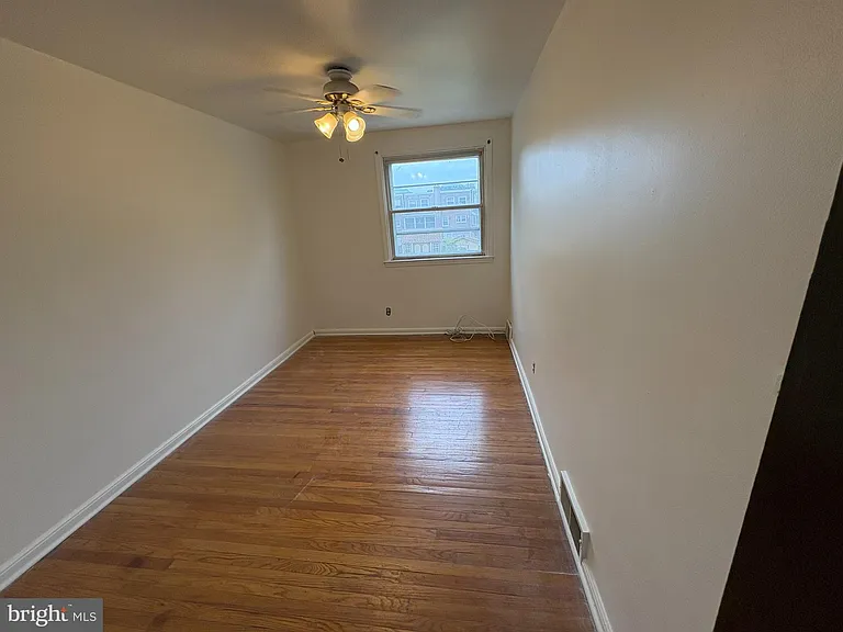 1053 Taylor Dr — Photo 11