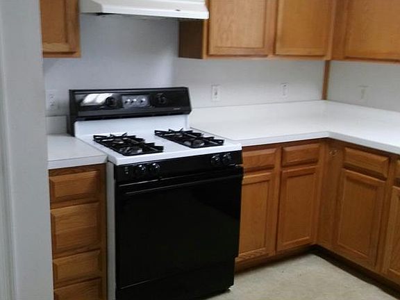 5th image of 965 Belle Oak Dr