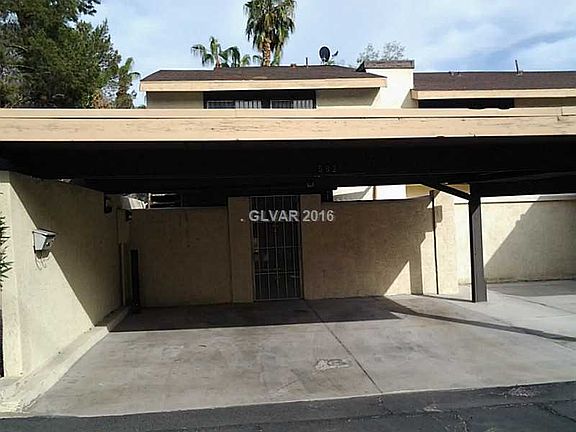 2nd image of 582 Willow Green Dr