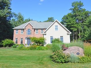 176 Millbrook Dr, East Longmeadow, MA 01028