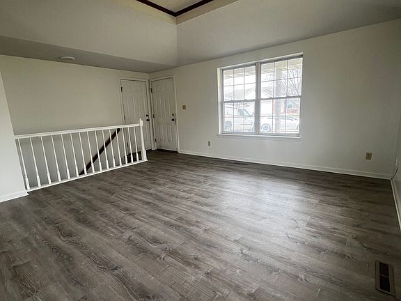 2nd image of 2500 Hollyhock Dr