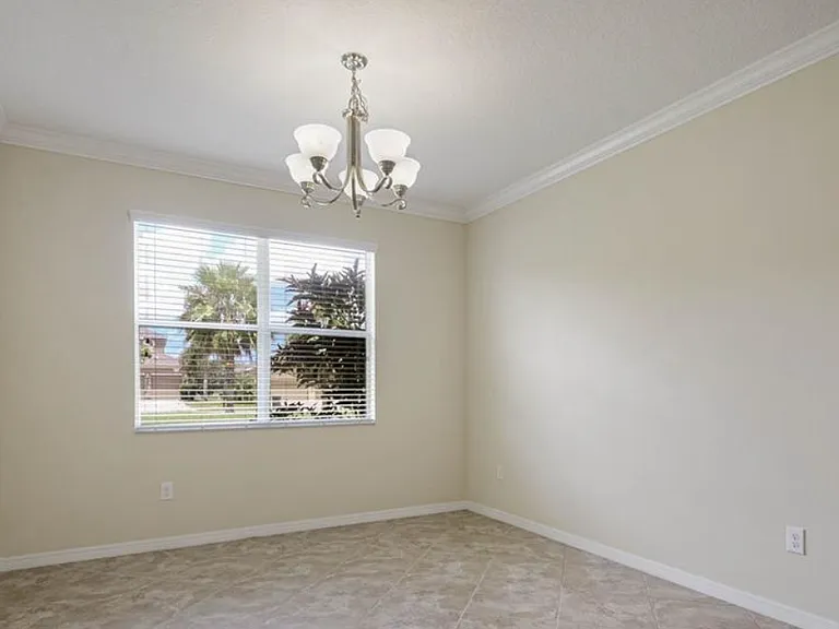2643 Yukon Cliff Dr — Photo 10