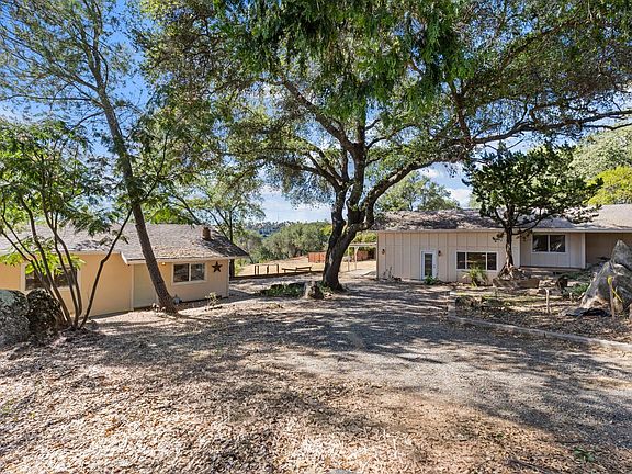 2nd image of 1374 Orange Hill Ln