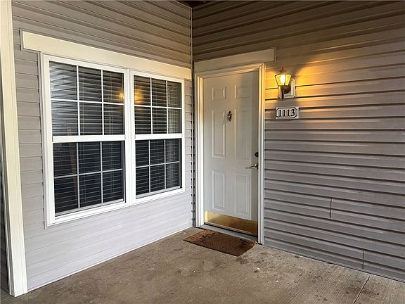 2nd image of 1113 Prescott Pl