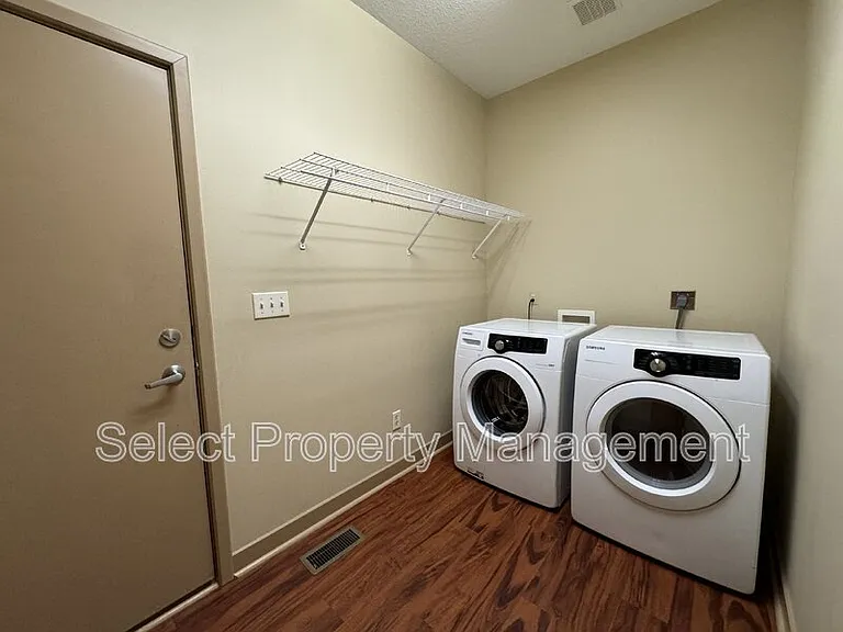 12134 Fairway Winds Ct — Photo 11