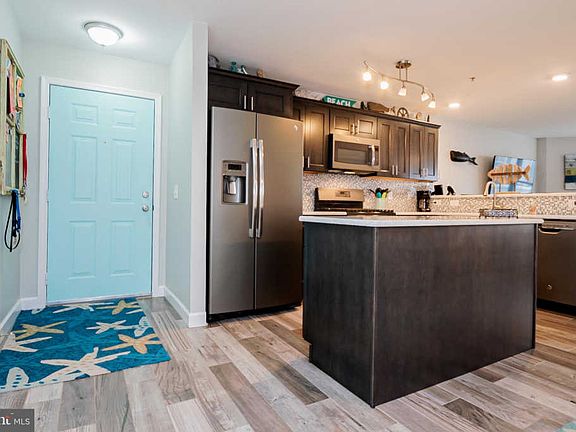 4th image of 3300 Sanibel Cir Unit 3312
