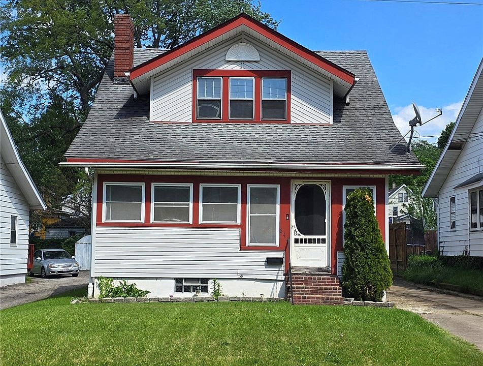1st image of 647 Columbia Ave