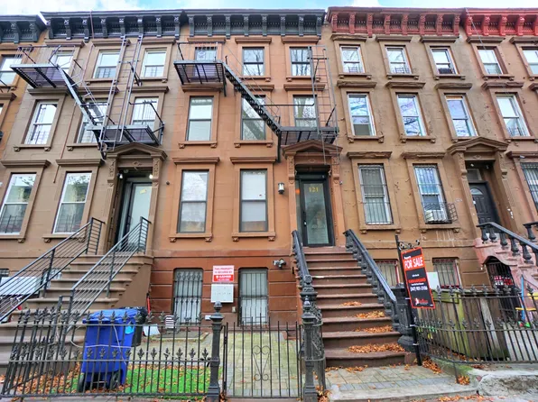 121 Albany Avenue image 3 of 15