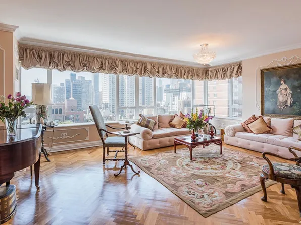 425 East 58th Street 22G image 1 of 7