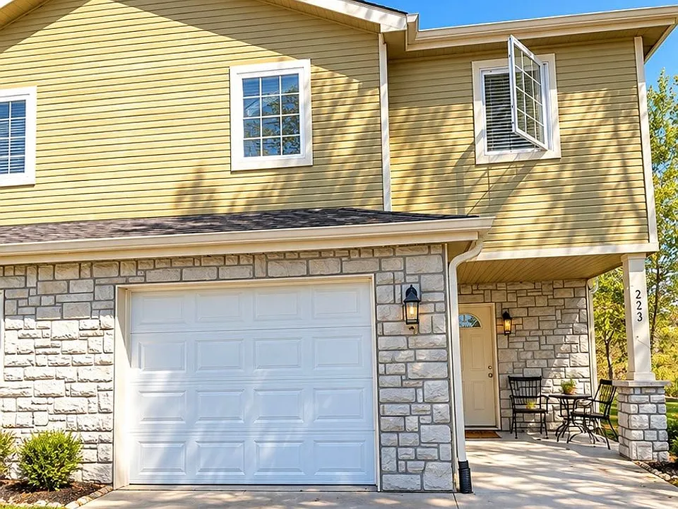 223 Kelly Ln