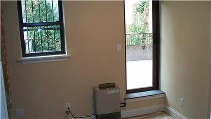 Rented by Mark David | media 30