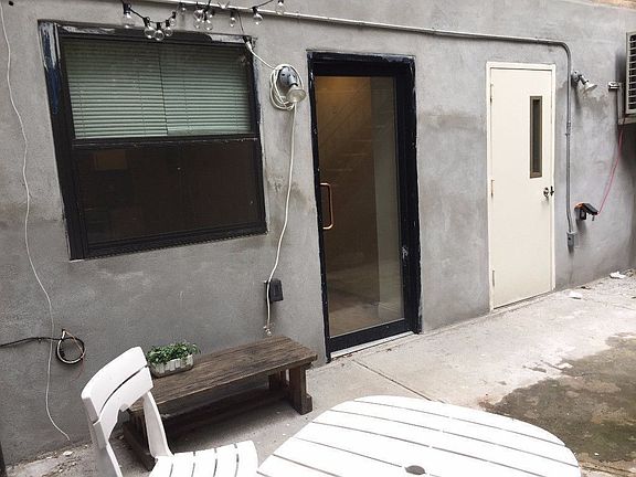 3rd image of 136 W 129th St #2
