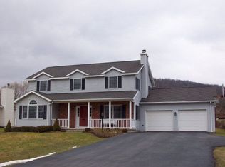 1056 Chatham Ln, Elmira, NY