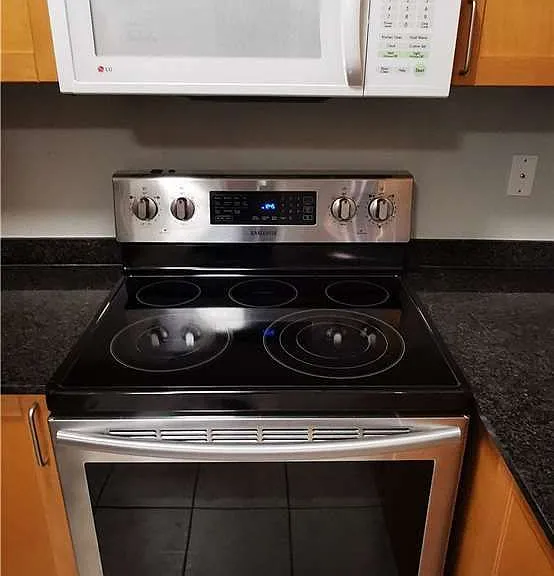 18 William Carson Cres #304 — Photo 14