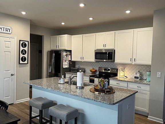 5th image of 2621 Leonardo Way